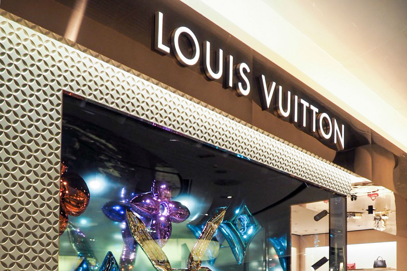 LVMH Debuts Blockchain-Based Product Tracking